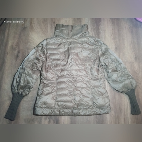 MORE by Siste's Italian Metallic Bronze Puffer Winter Coat Size Medium - Picture 2 of 10